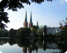 Der Dom mit See